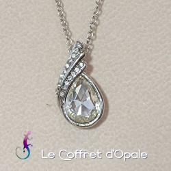 Chaîne et pendentif goutte...
