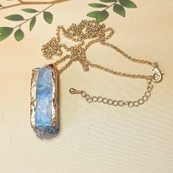 Collier géode quartz bleu...